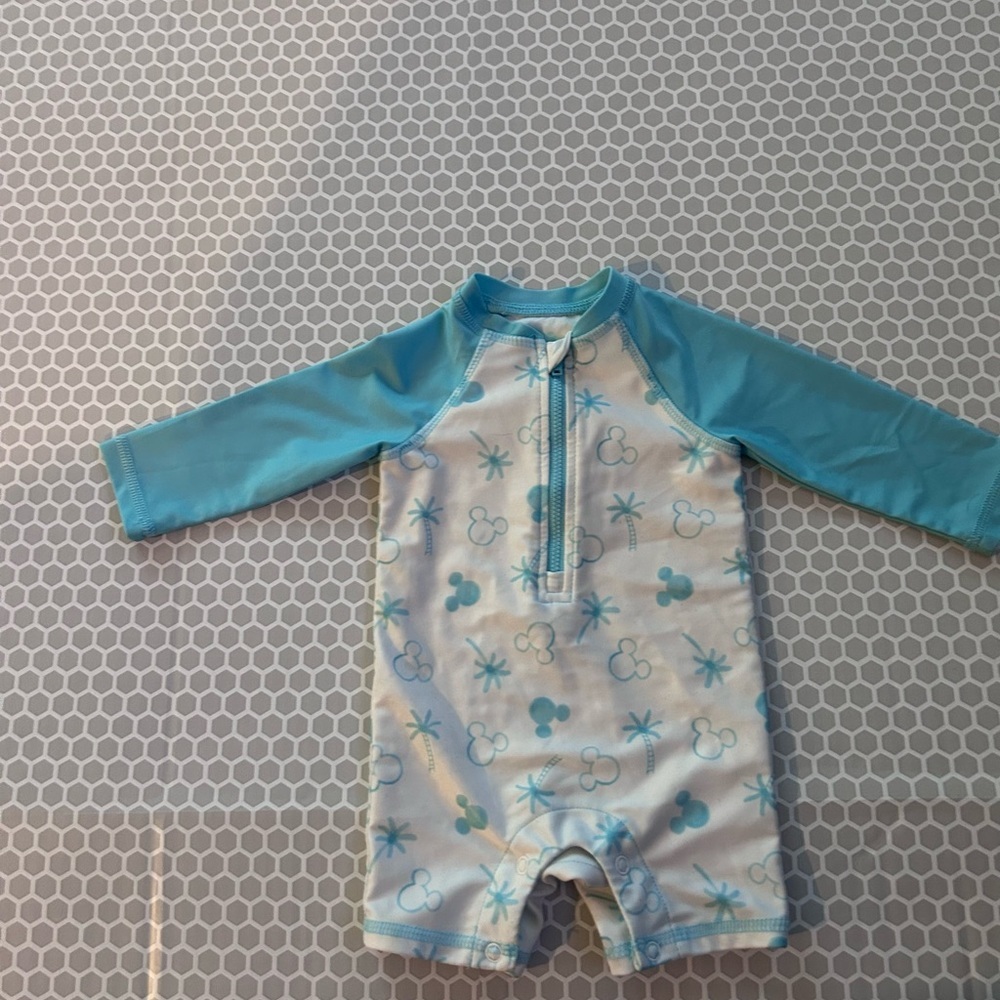 Disney Kids Rashguard with Blue and White Design Zipper Snaps Size 6/9M